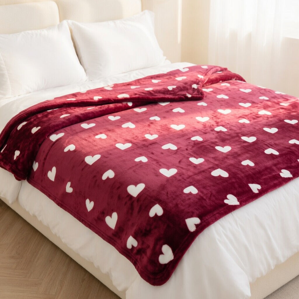 Red Heart Print Blanket